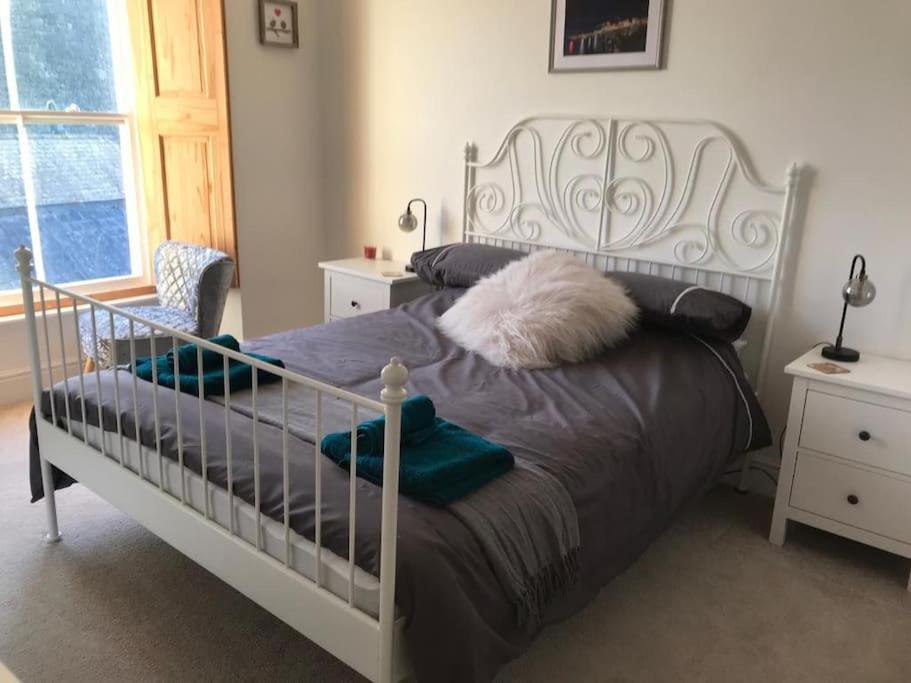 Caldey View Apartment Tenby Bagian luar foto