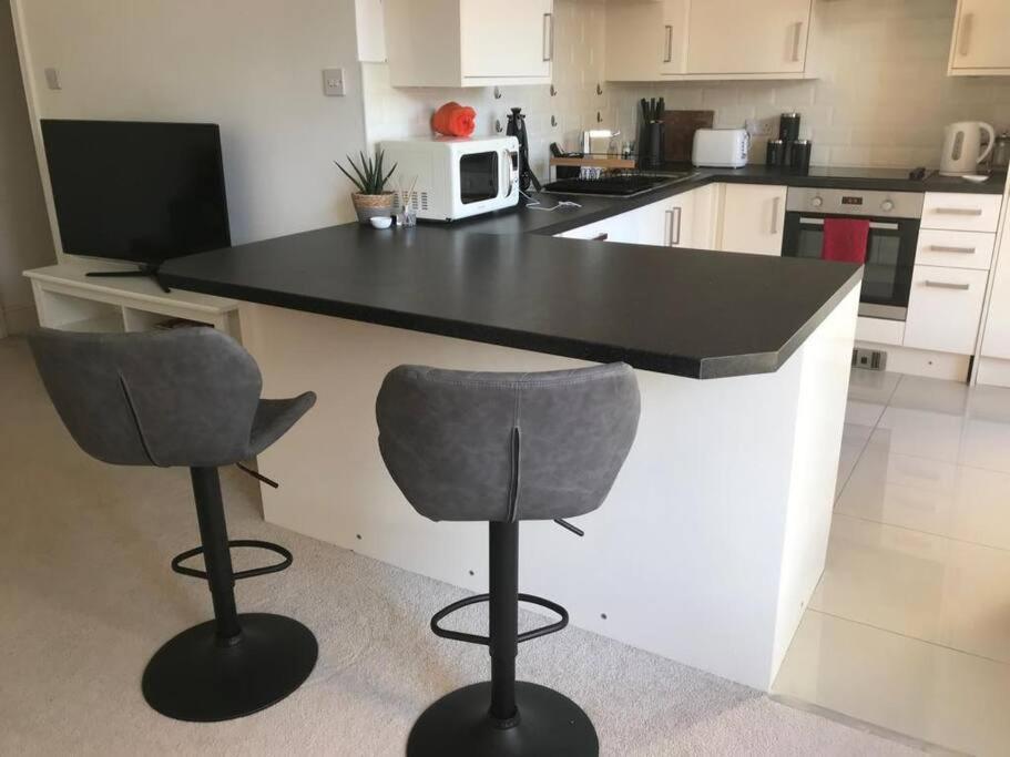 Caldey View Apartment Tenby Bagian luar foto